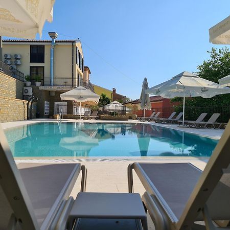 Hotel Stara šola - Oleander Resort Korte Exterior foto